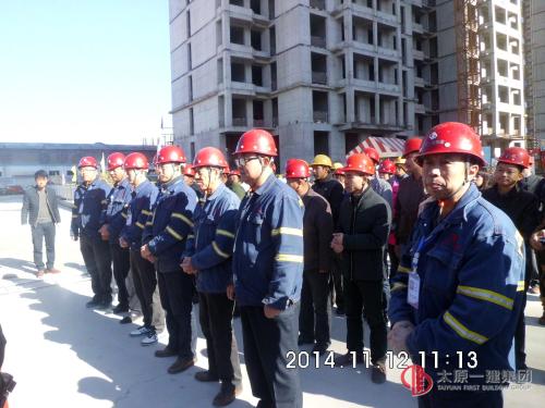 項管二處怡然家園住宅小區地下車庫封頂